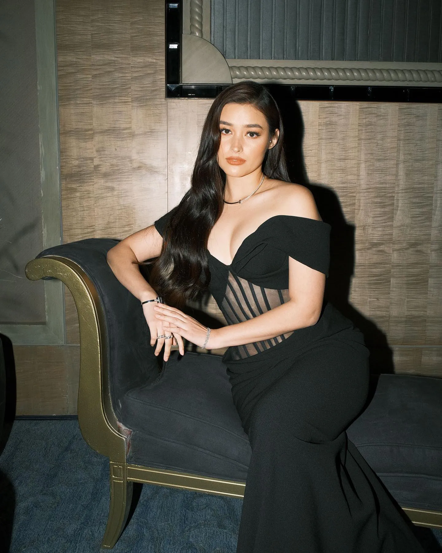Liza Soberano - liza-soberano-hot-38.webp